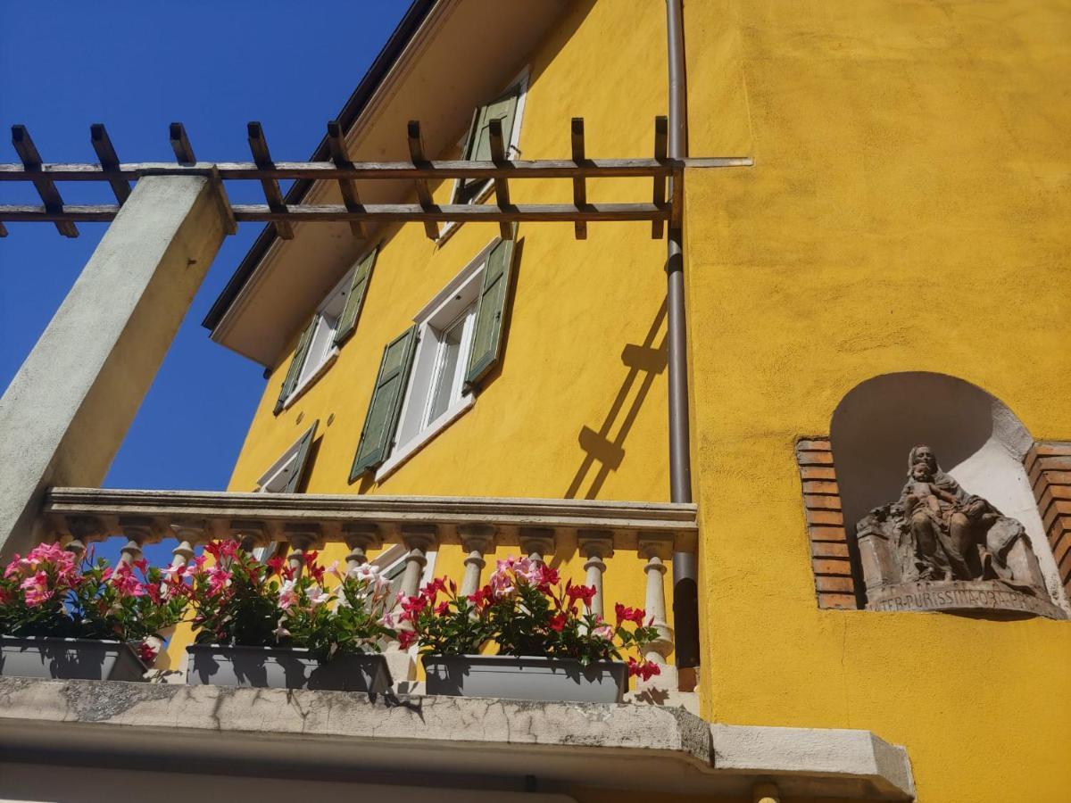 Studio Apartments Baia Azzurra 7 Torbole Sul Garda Екстер'єр фото