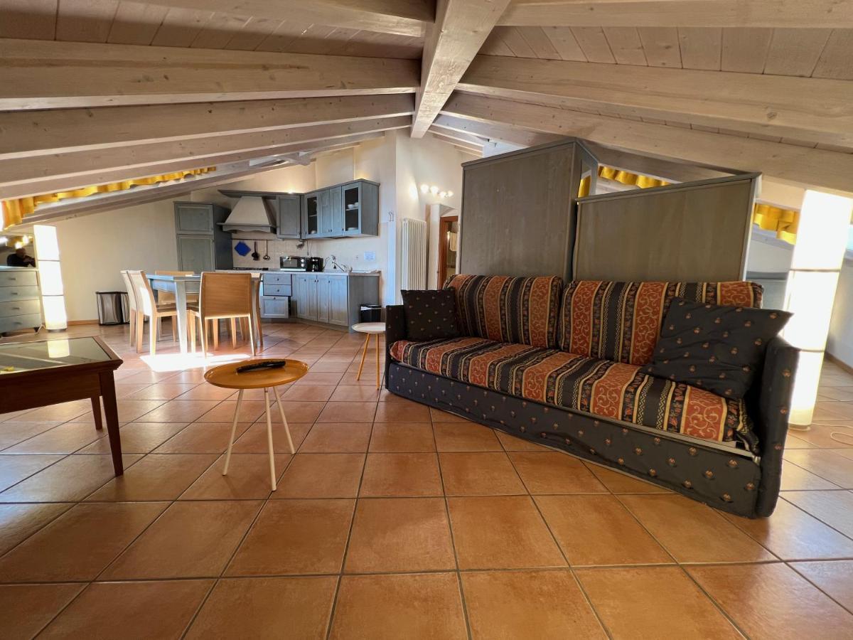 Studio Apartments Baia Azzurra 7 Torbole Sul Garda Екстер'єр фото