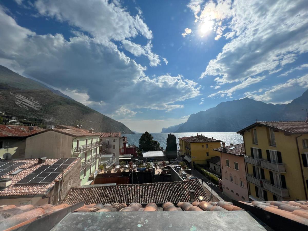 Studio Apartments Baia Azzurra 7 Torbole Sul Garda Екстер'єр фото